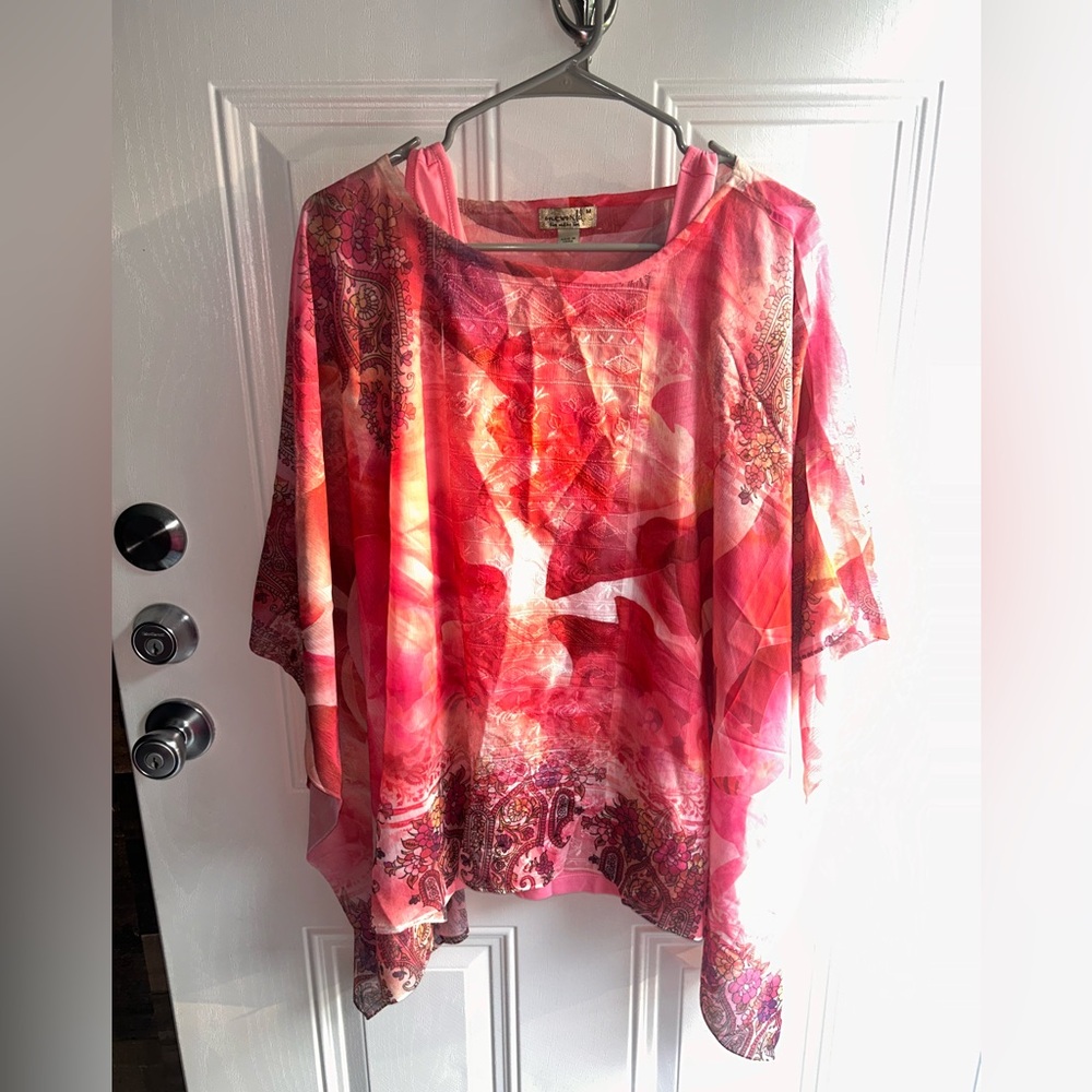 Women's Pink Patterned Top